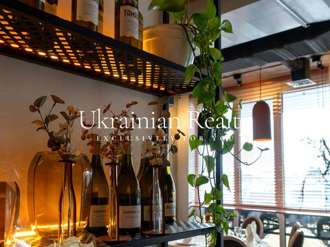 комерційна за адресою Центральна вул., 21-Б