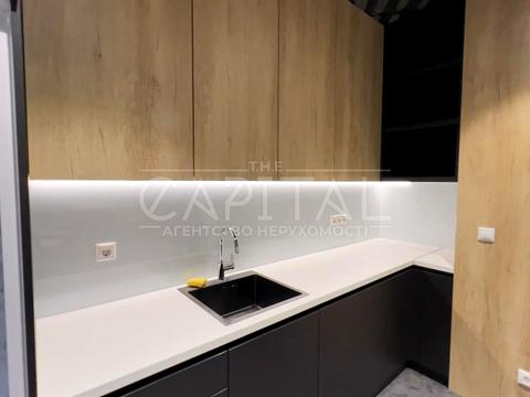 комерційна за адресою Зоологічна вул., 5