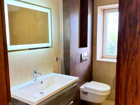 будинок за адресою Львів, Поперечна вул.