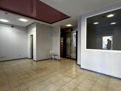 комерційна за адресою Якова Новицького вул., 3