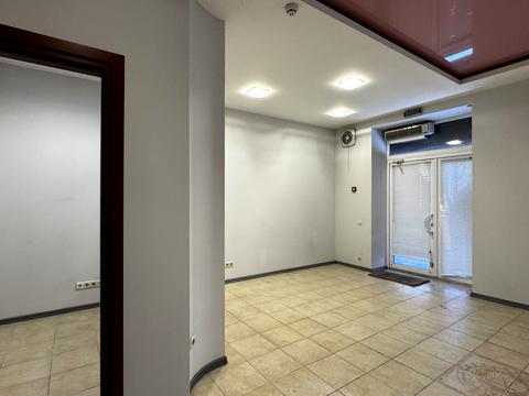 комерційна за адресою Якова Новицького вул., 3