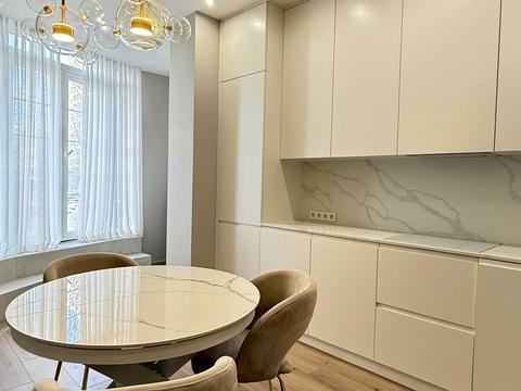 квартира за адресою Добровольців вул. (Маршала Говорова), 8