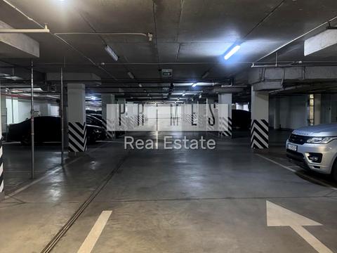 паркоместо по адресу Андрея Верхогляда ул. (Михайла Драгомирова), 15-А