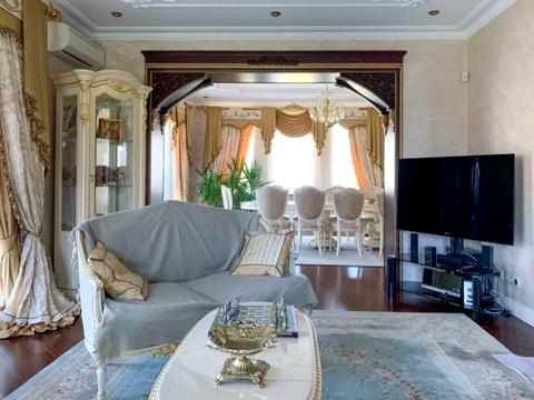 будинок за адресою Київ, 1 Травня вул.