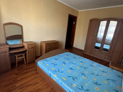 квартира за адресою Зодчих вул., 10