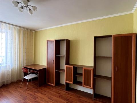 квартира за адресою Зодчих вул., 10