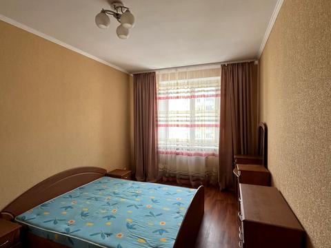 квартира за адресою Зодчих вул., 10