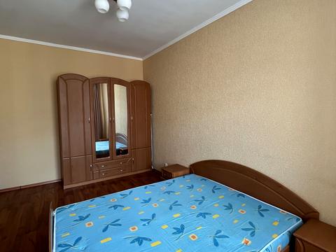 квартира за адресою Зодчих вул., 10