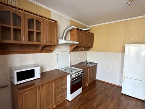 квартира за адресою Зодчих вул., 10