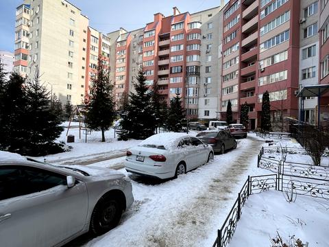 квартира за адресою Зодчих вул., 10