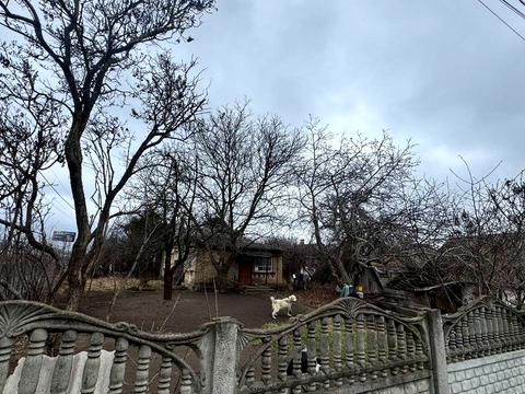 будинок за адресою Комарова