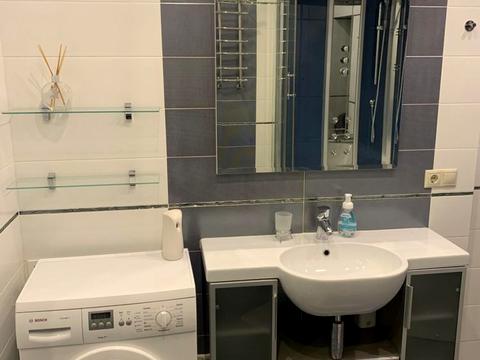 квартира за адресою Академіка Андрія Сахарова вул., 80а