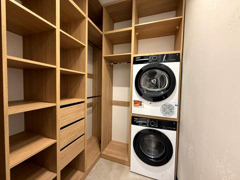 квартира за адресою Приозерна вул., 42