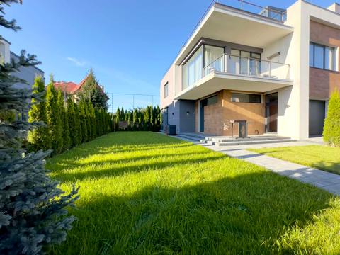 будинок за адресою с. Зубра, Івана Ґонти вул., 6Б