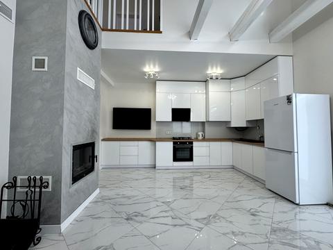 будинок за адресою смт. Брюховичі, Незалежності України вул., 18