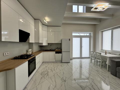 будинок за адресою смт. Брюховичі, Незалежності України вул., 18