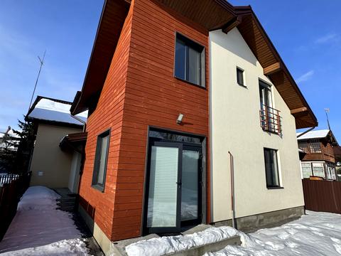 будинок за адресою смт. Брюховичі, Незалежності України вул., 18