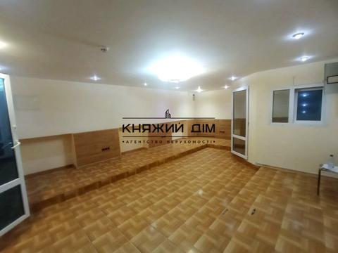 комерційна за адресою Київ, Почайнинська вул., 57/59