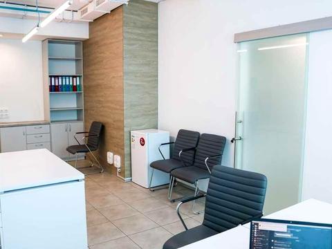 комерційна за адресою Київ, Соборності просп. (Возз'єднання), 30-А