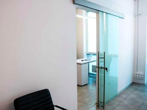 комерційна за адресою Київ, Соборності просп. (Возз'єднання), 30-А