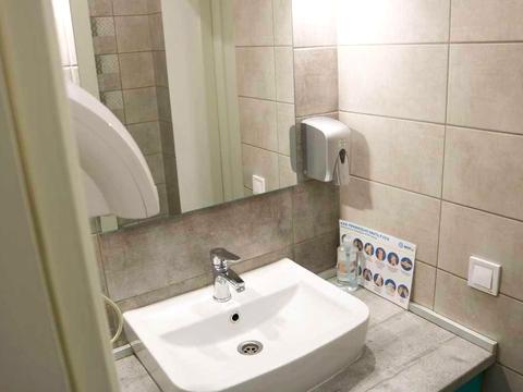 комерційна за адресою Київ, Соборності просп. (Возз'єднання), 30-А