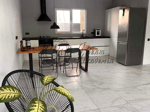 будинок за адресою с. Крюківщина, Соборна вул., (Будинок 16)