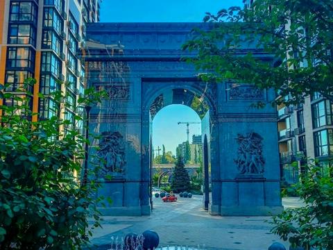 комерційна за адресою Предславинська вул., 42-А