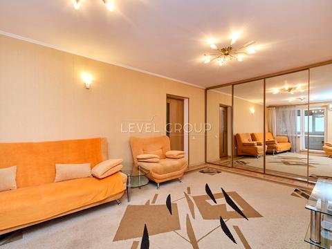 квартира за адресою Святошинська пл., 1