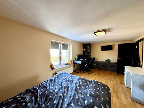 квартира по адресу Стешенко ул., 83а