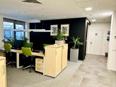 коммерческая по адресу Спортивная пл., 3