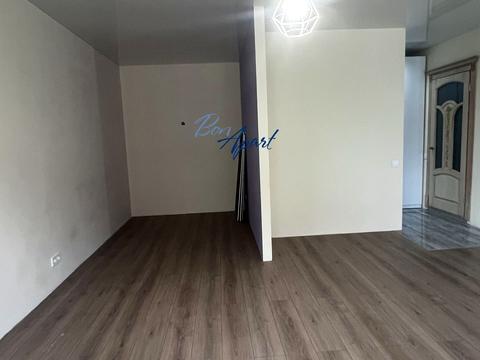 квартира за адресою Академіка Лебедєва вул., 1