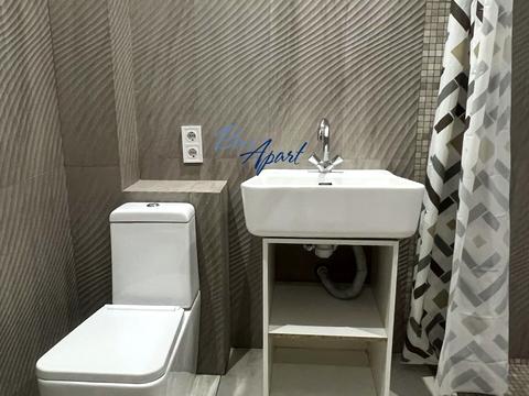 квартира за адресою Академіка Лебедєва вул., 1