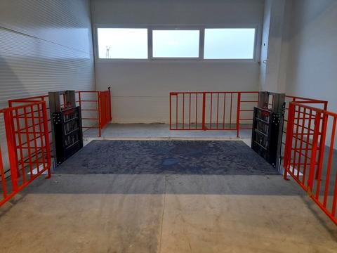 комерційна за адресою Депутатська вул., 48