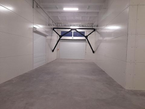 комерційна за адресою Депутатська вул., 48