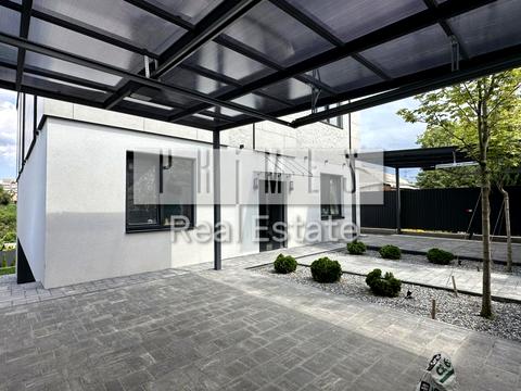 будинок за адресою Листопадна вул.