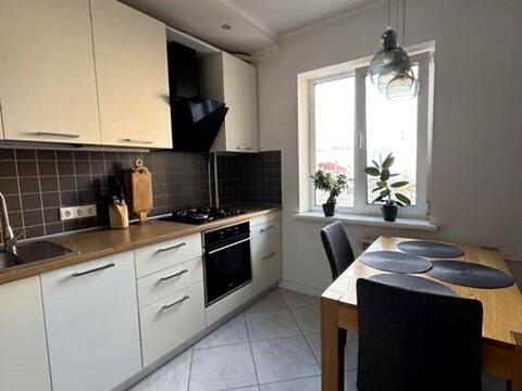 квартира за адресою Вільгельма Котарбінського вул. (Миколи Кравченка), 17