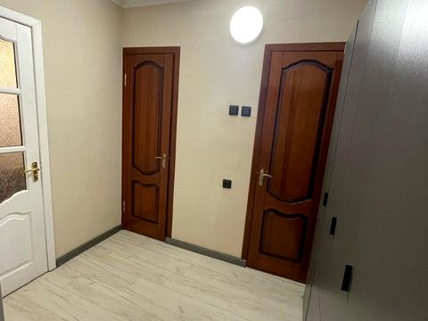 квартира за адресою Анни Ахматової вул., 13-Б