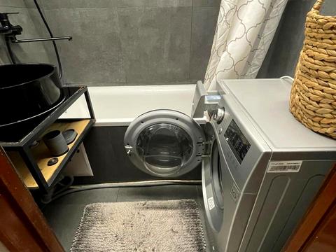 квартира за адресою Анни Ахматової вул., 13-Б