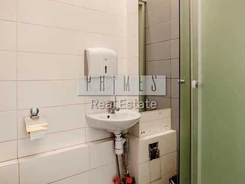 комерційна за адресою Воздвиженська вул., 51