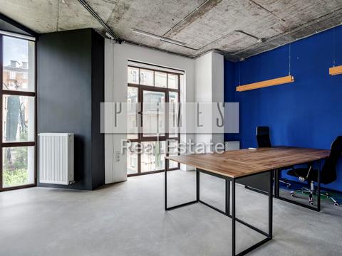 комерційна за адресою Воздвиженська вул., 51