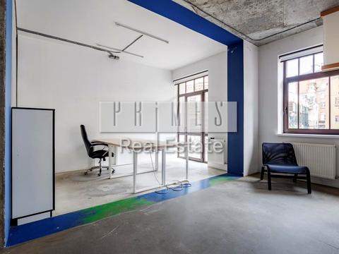 комерційна за адресою Воздвиженська вул., 51