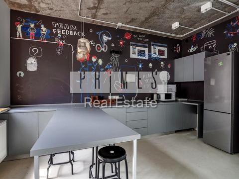 комерційна за адресою Воздвиженська вул., 51