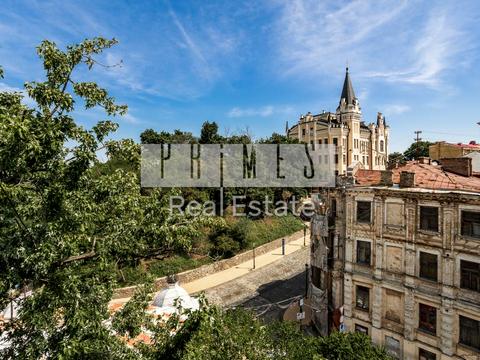 комерційна за адресою Воздвиженська вул., 51