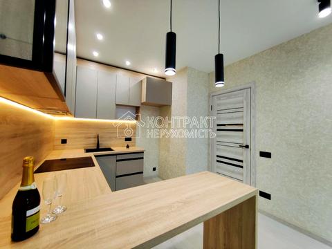 квартира по адресу Льва Ландау просп. (50-летия СССР), 2-Б/1