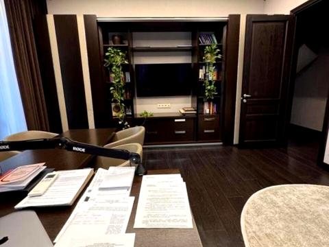 комерційна за адресою Симона Петлюри вул. (Комінтерну), 18