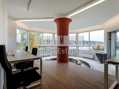 коммерческая по адресу Зарічна ул., 2