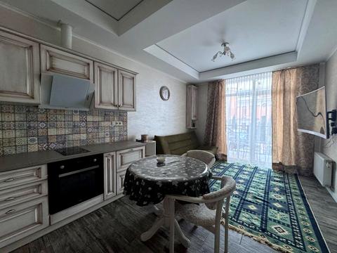 квартира за адресою Дегтярна вул., 7