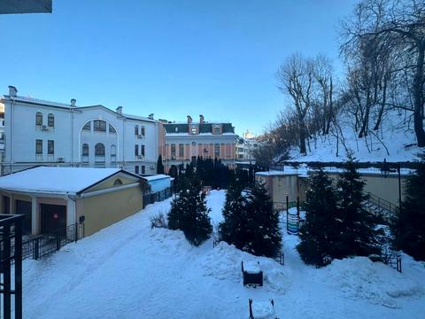 квартира за адресою Дегтярна вул., 7