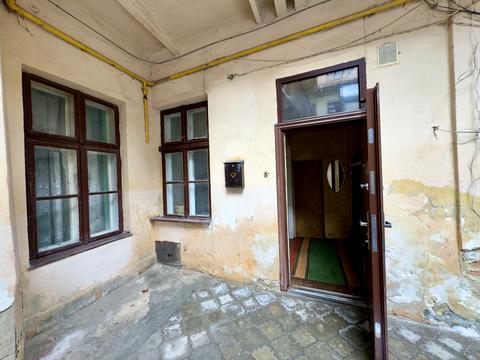 комерційна за адресою Львів, Костя Левицького вул. (), 6