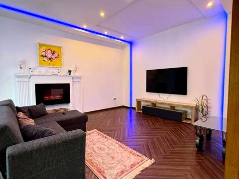 будинок за адресою Поперечна вул., 10